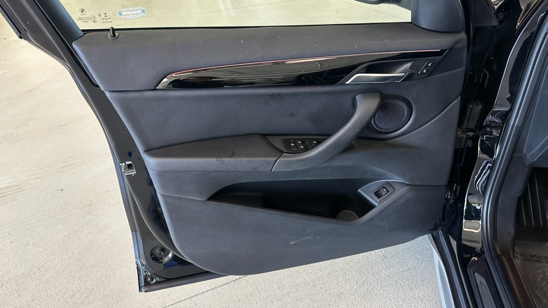 Used 2019 BMW X1 xDrive28i / CONVENEINCE PACKAGE / AMBIENT LIGHTING / PANORAMIC ROOF for sale $28,595 at Formula Imports in Charlotte NC 28227 21