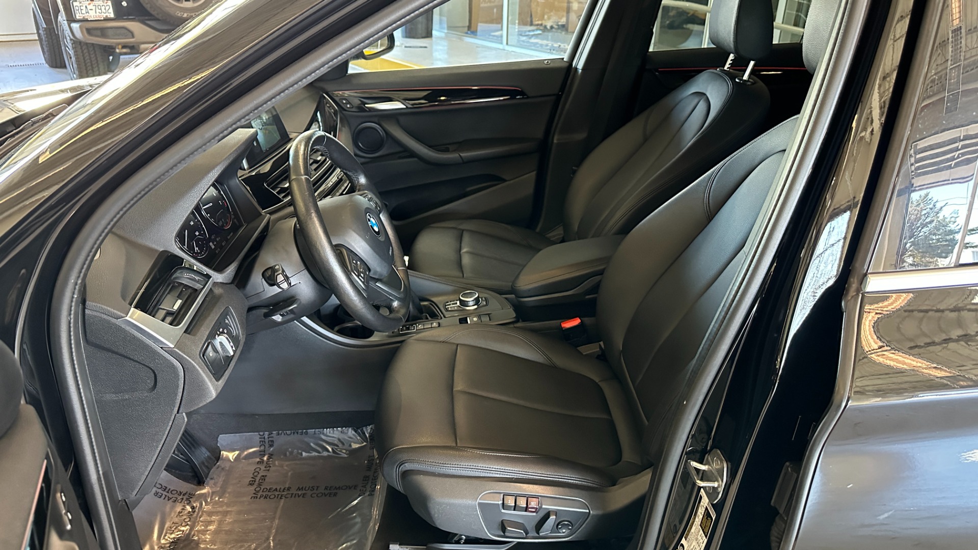 Used 2019 BMW X1 xDrive28i / CONVENIENCE PACKAGE / HEATED STEERING for sale $28,000 at Formula Imports in Charlotte NC 28227 23