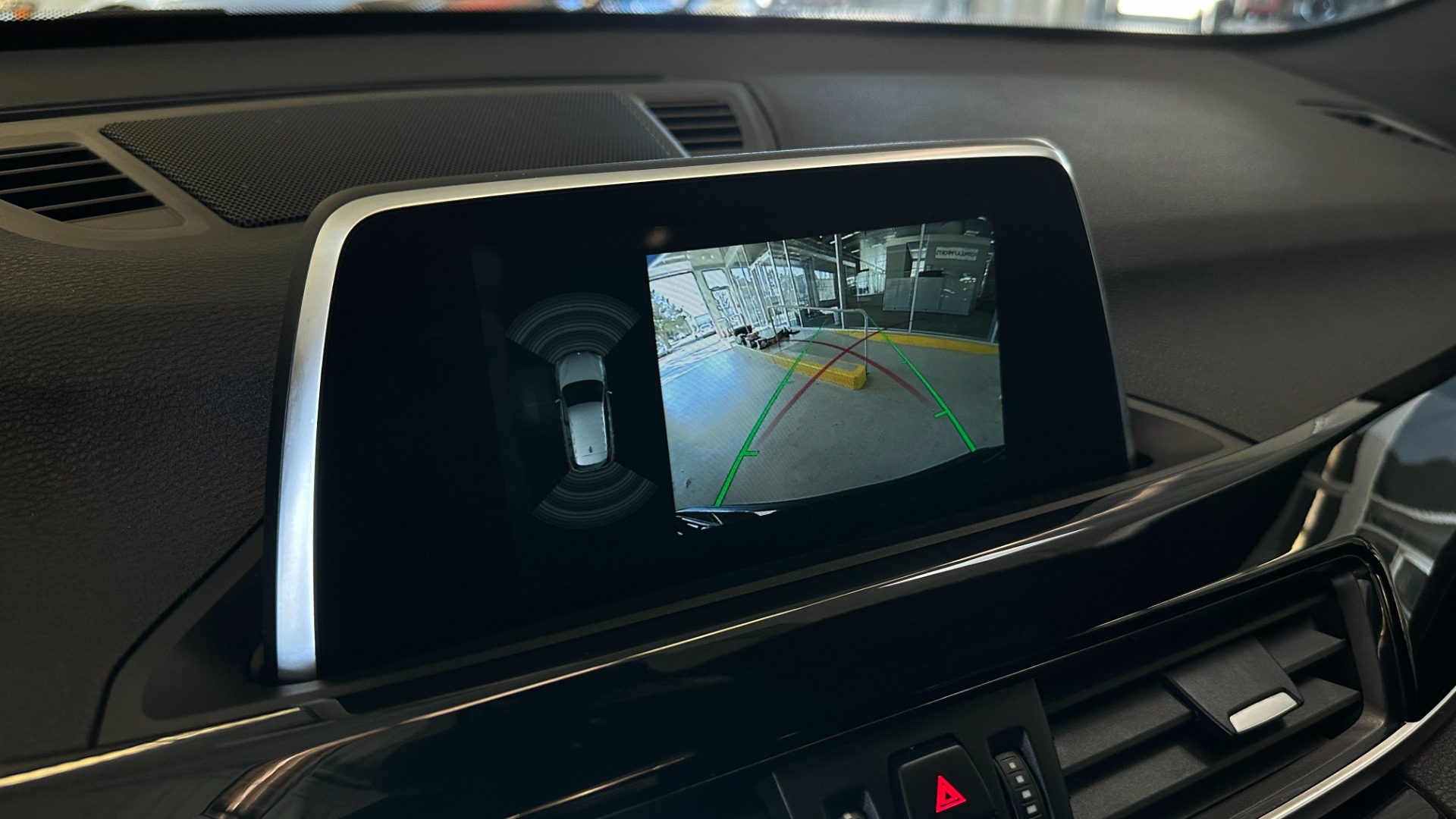 Used 2019 BMW X1 xDrive28i / CONVENIENCE PACKAGE / HEATED STEERING for sale $28,000 at Formula Imports in Charlotte NC 28227 39
