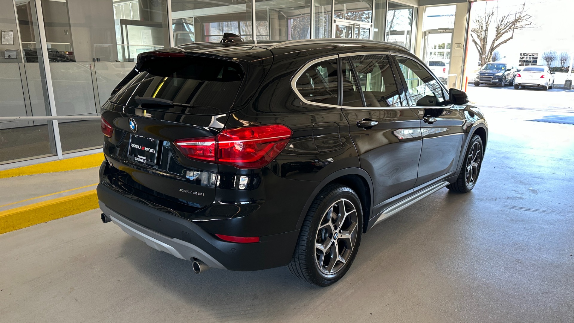 Used 2019 BMW X1 xDrive28i / CONVENIENCE PACKAGE / HEATED STEERING for sale $28,000 at Formula Imports in Charlotte NC 28227 4