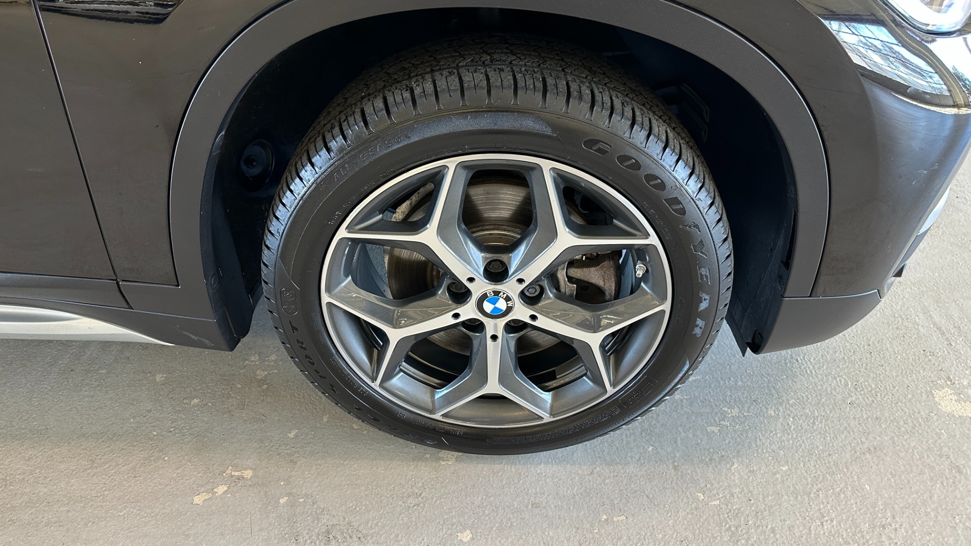 Used 2019 BMW X1 xDrive28i / CONVENEINCE PACKAGE / AMBIENT LIGHTING / PANORAMIC ROOF for sale $28,595 at Formula Imports in Charlotte NC 28227 45