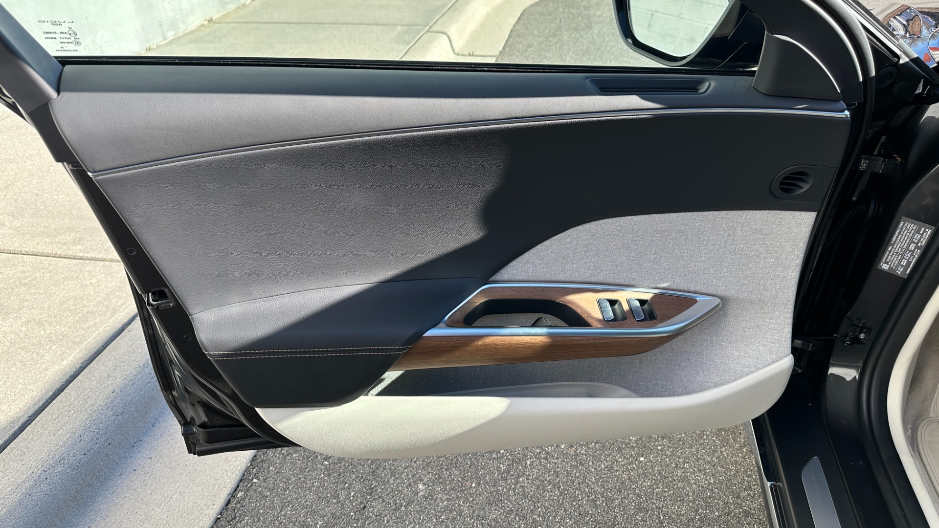 Used 2023 Lucid Air TOURING / DREAM DRIVE PRO / HIGHWAY ASSIST / SURREAL SOUND / GLASS CANOP for sale Sold at Formula Imports in Charlotte NC 28227 10