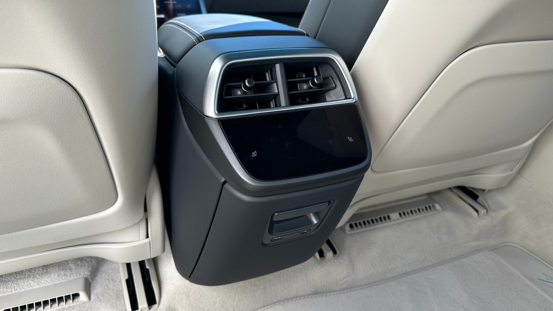 Used 2023 Lucid Air TOURING / DREAM DRIVE PRO / HIGHWAY ASSIST / SURREAL SOUND / GLASS CANOP for sale Sold at Formula Imports in Charlotte NC 28227 21