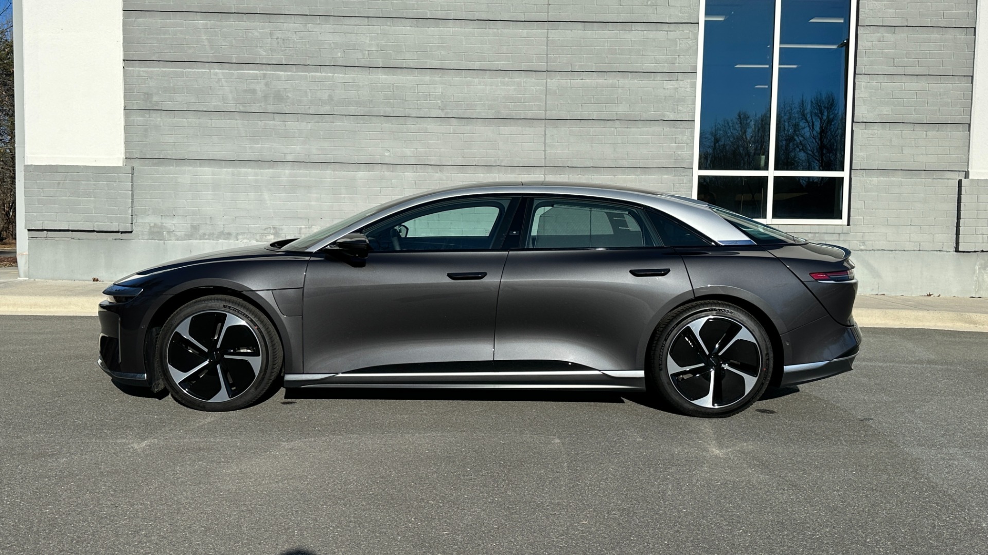 Used 2023 Lucid Air TOURING / DREAM DRIVE PRO / HIGHWAY ASSIST / SURREAL SOUND / GLASS CANOP for sale Sold at Formula Imports in Charlotte NC 28227 3
