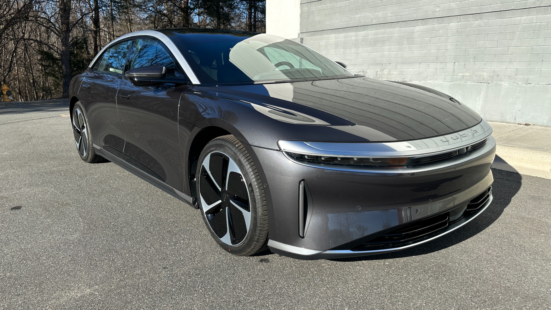 Used 2023 Lucid Air TOURING / DREAM DRIVE PRO / HIGHWAY ASSIST / SURREAL SOUND / GLASS CANOP for sale Sold at Formula Imports in Charlotte NC 28227 5