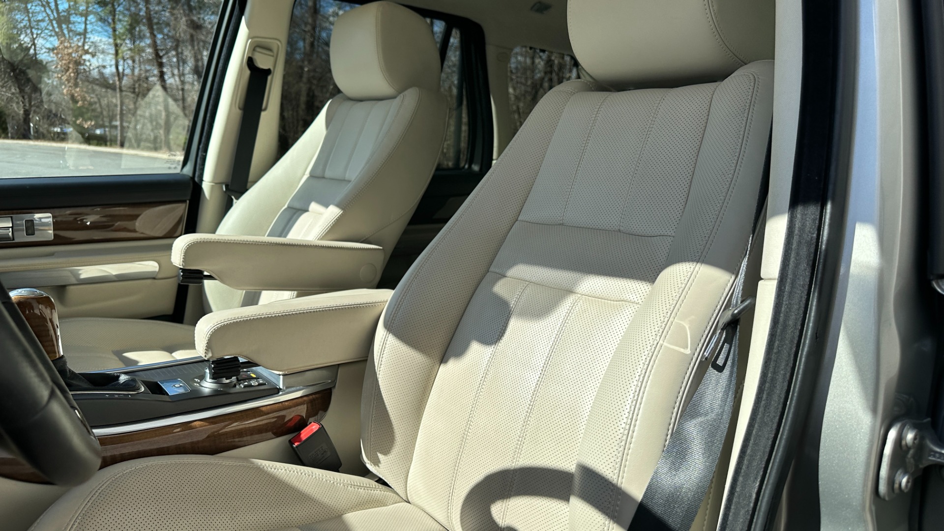 Used 2010 Land Rover Range Rover Sport HSE LUX / EXTENDED LEATHER / LUXURY INTERIOR PKG / REAR ENTERTAINMENT for sale Sold at Formula Imports in Charlotte NC 28227 13