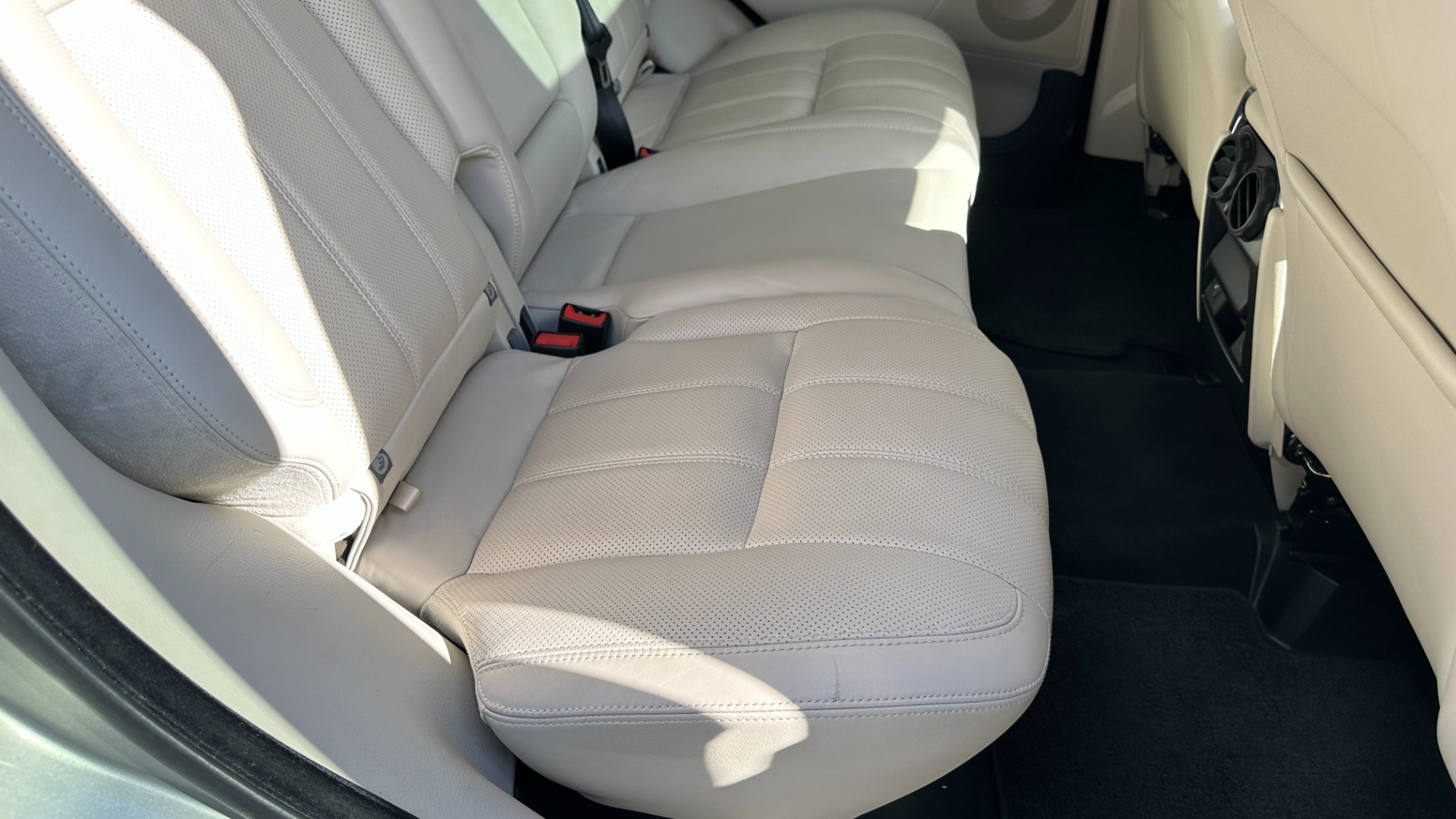 Used 2010 Land Rover Range Rover Sport HSE LUX / EXTENDED LEATHER / LUXURY INTERIOR PKG / REAR ENTERTAINMENT for sale Sold at Formula Imports in Charlotte NC 28227 36