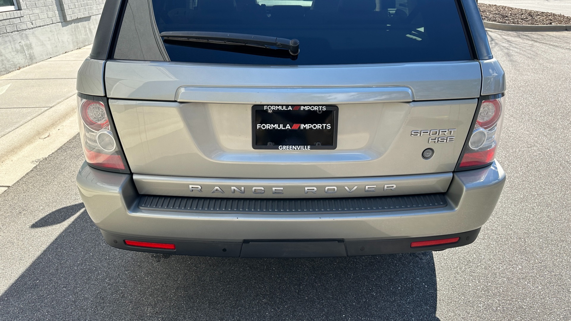 Used 2010 Land Rover Range Rover Sport HSE LUX / EXTENDED LEATHER / LUXURY INTERIOR PKG / REAR ENTERTAINMENT for sale Sold at Formula Imports in Charlotte NC 28227 8