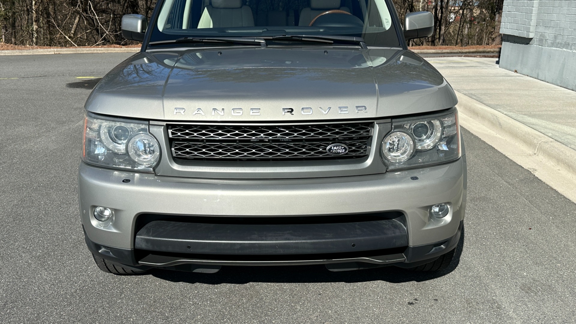 Used 2010 Land Rover Range Rover Sport HSE LUX / EXTENDED LEATHER / LUXURY INTERIOR PKG / REAR ENTERTAINMENT for sale Sold at Formula Imports in Charlotte NC 28227 9