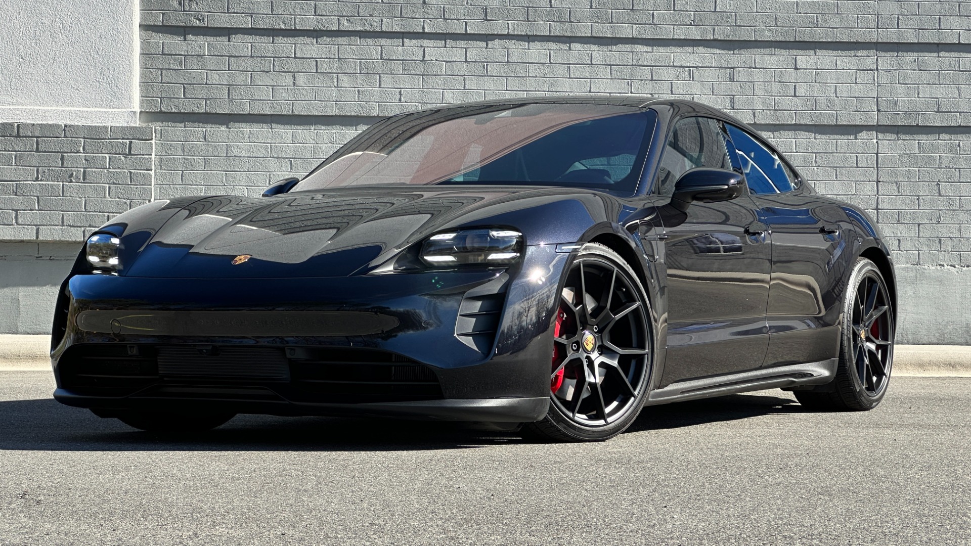 Used 2022 Porsche Taycan GTS / 21IN RS SPYDER WHEELS / REAR AXLE STEERING / INSULATED GLASS for sale $156,995 at Formula Imports in Charlotte NC 28227 2