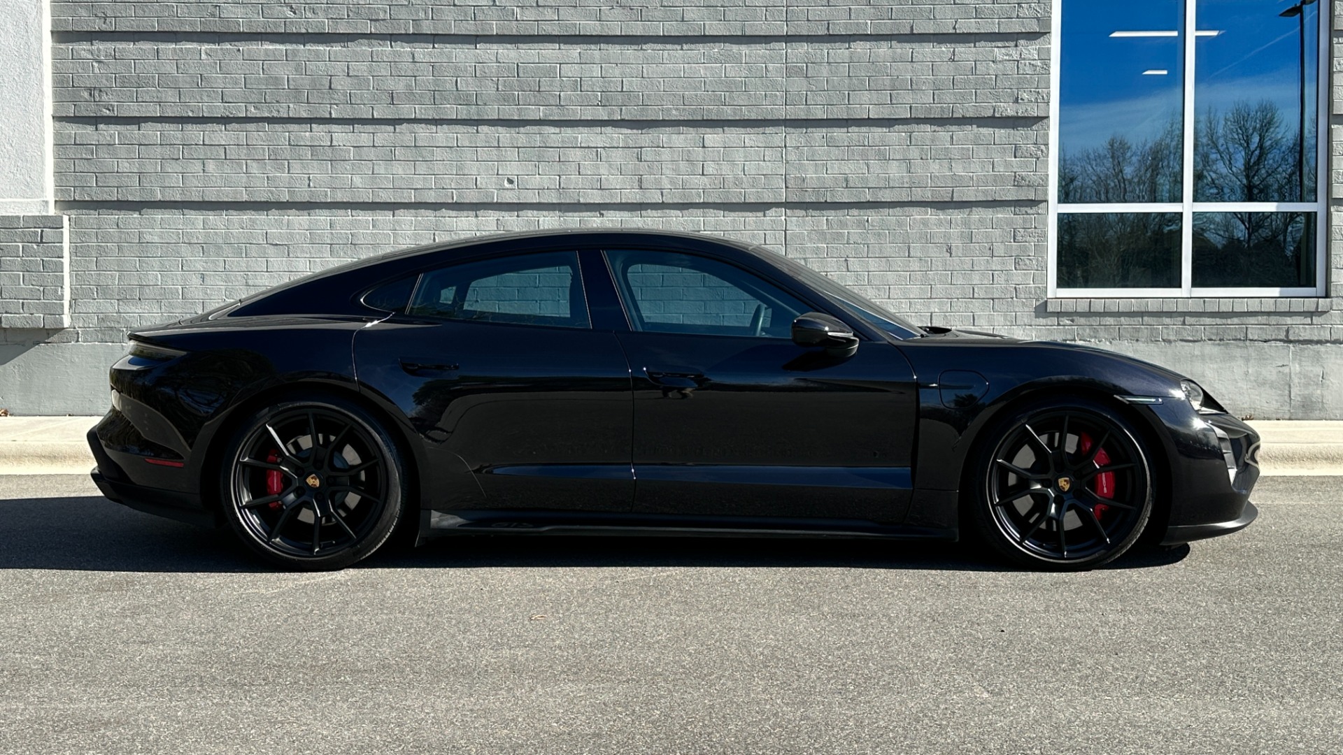 Used 2022 Porsche Taycan GTS / 21IN RS SPYDER WHEELS / REAR AXLE STEERING / INSULATED GLASS for sale $156,995 at Formula Imports in Charlotte NC 28227 7