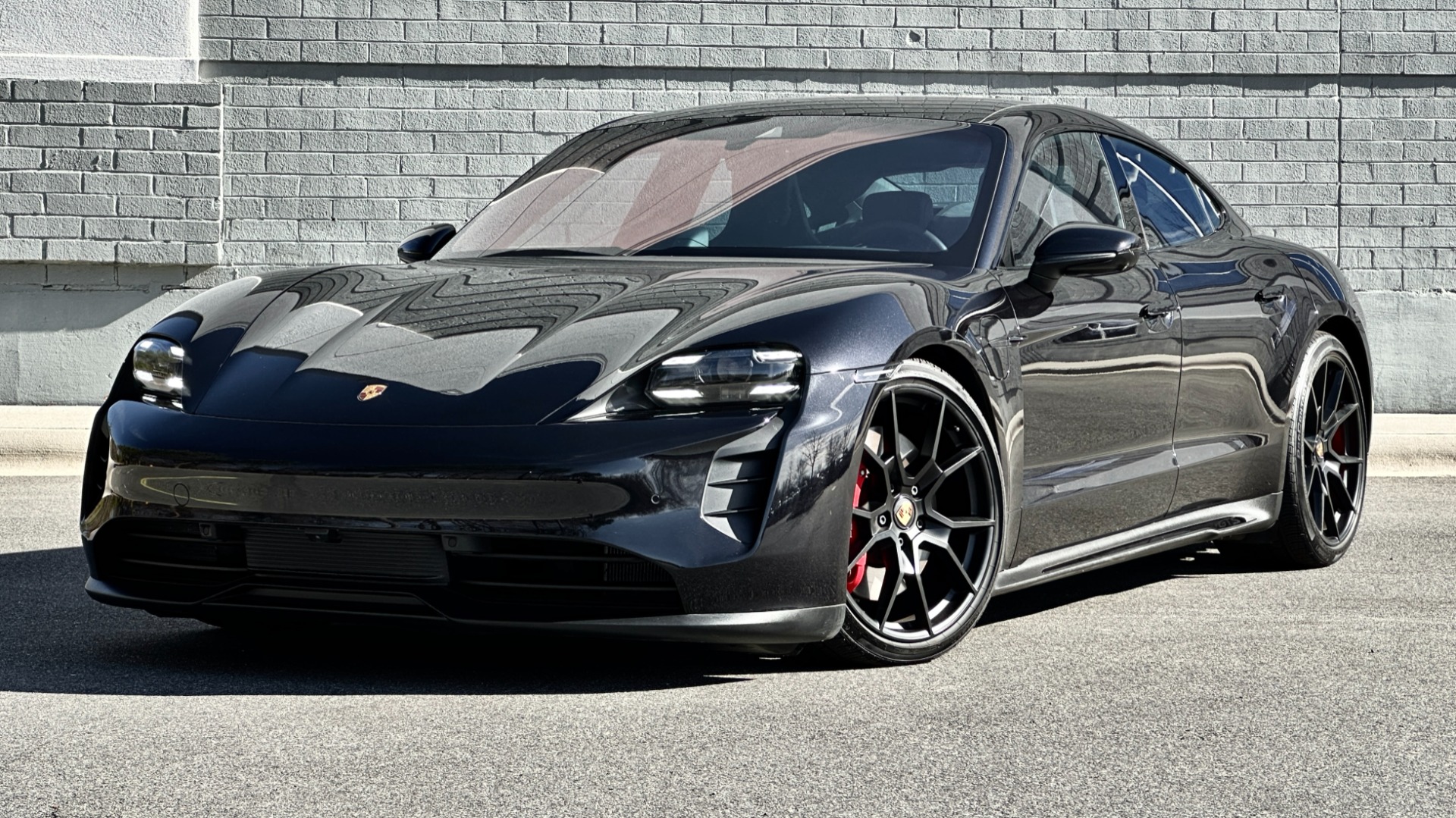 Used 2022 Porsche Taycan GTS / 21IN RS SPYDER WHEELS / REAR AXLE STEERING / INSULATED GLASS for sale $156,995 at Formula Imports in Charlotte NC 28227 1