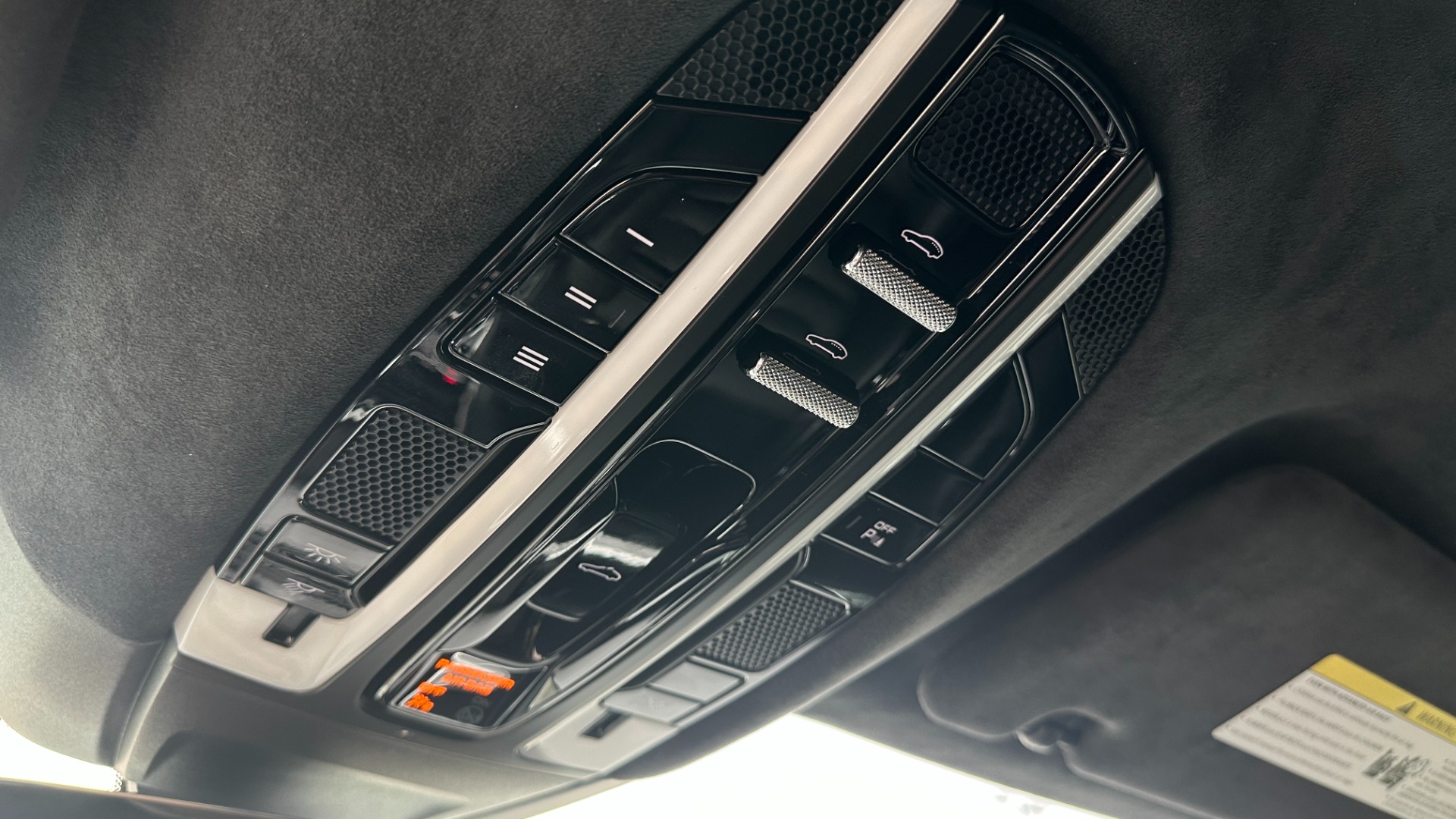 Used 2018 Porsche Panamera TURBO AWD / PREMIUM PLUS PKG / SPORT CHRONO / BLACKOUT / LED HEADLIGHTS for sale Sold at Formula Imports in Charlotte NC 28227 20