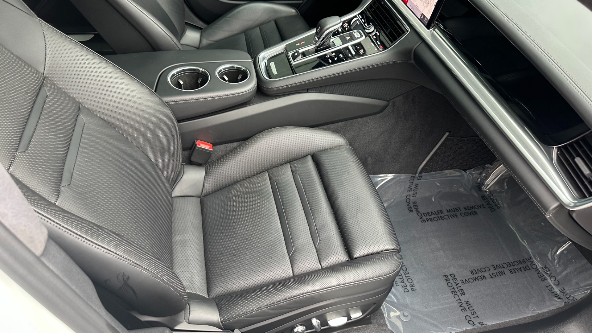Used 2018 Porsche Panamera TURBO AWD / PREMIUM PLUS PKG / SPORT CHRONO / BLACKOUT / LED HEADLIGHTS for sale Sold at Formula Imports in Charlotte NC 28227 33