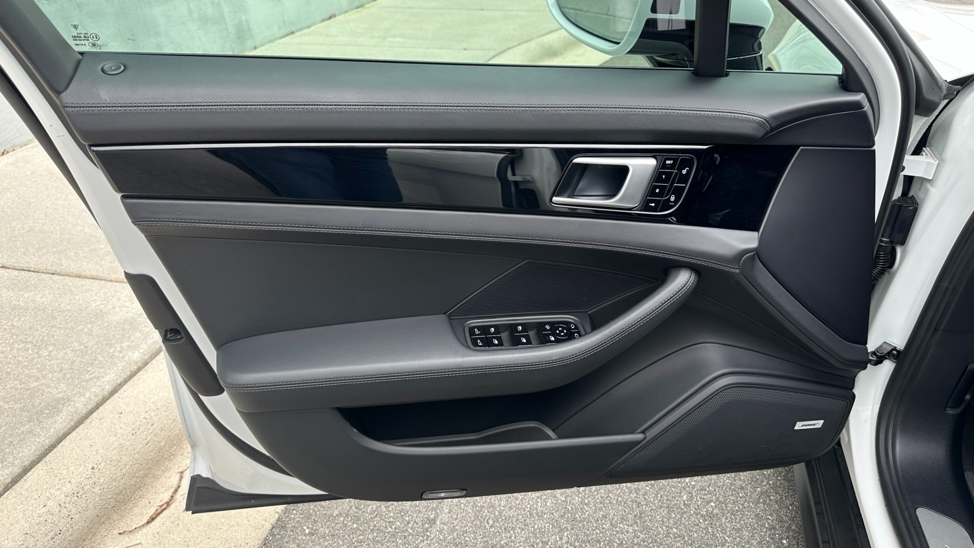 Used 2018 Porsche Panamera TURBO AWD / PREMIUM PLUS PKG / SPORT CHRONO / BLACKOUT / LED HEADLIGHTS for sale Sold at Formula Imports in Charlotte NC 28227 8