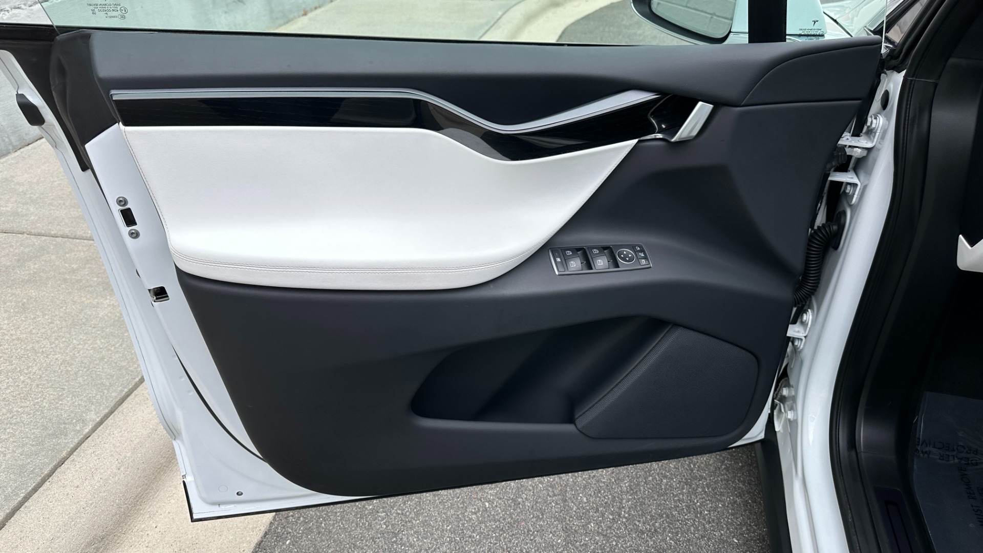 Used 2020 Tesla Model X LONG RANGE / AUTOPILOT / AWD / 3 ROW / PREMIUM CONNECTIVITY for sale Sold at Formula Imports in Charlotte NC 28227 10