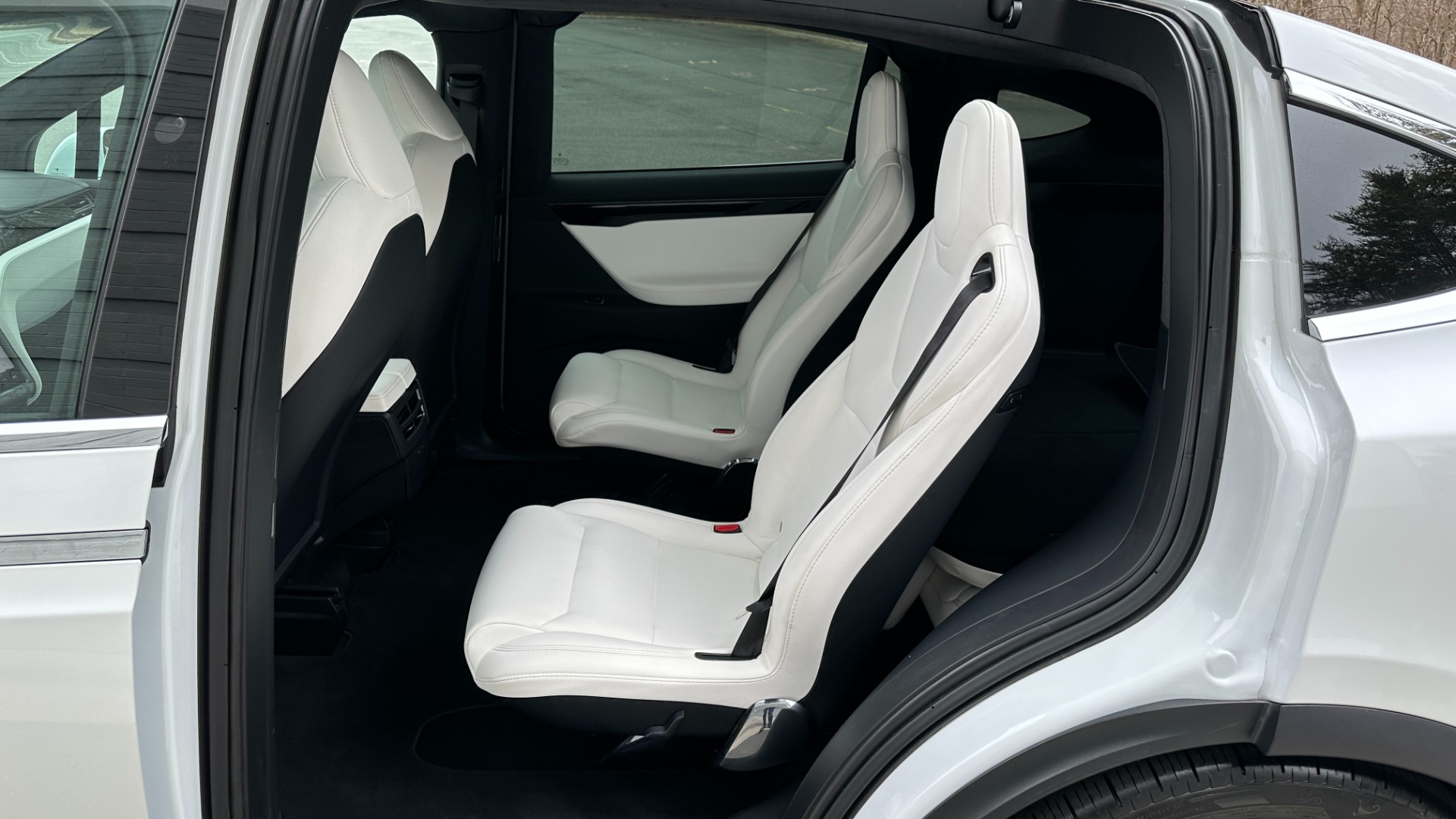 Used 2020 Tesla Model X LONG RANGE / AUTOPILOT / AWD / 3 ROW / PREMIUM CONNECTIVITY for sale Sold at Formula Imports in Charlotte NC 28227 20