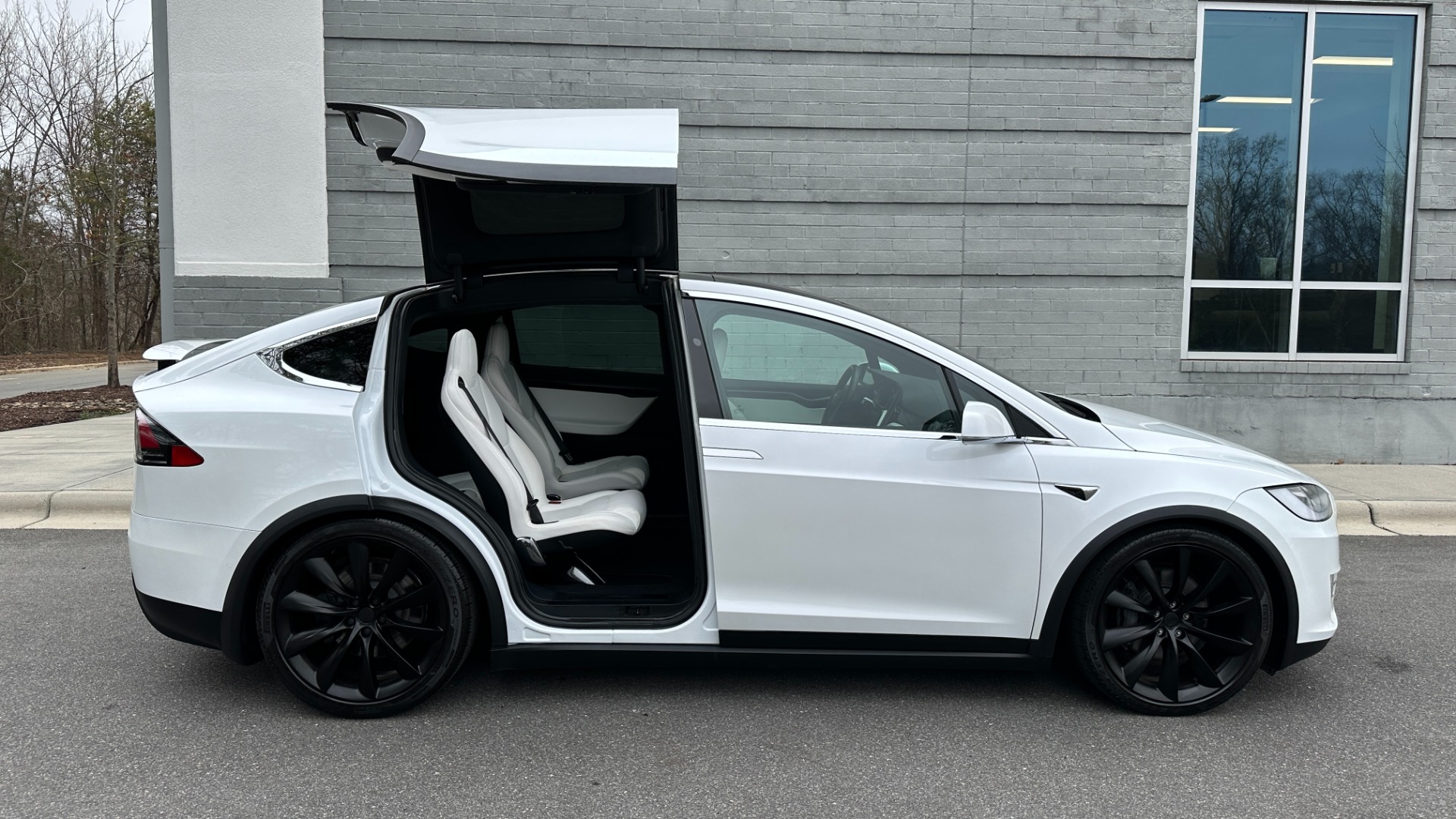 Used 2020 Tesla Model X LONG RANGE / AUTOPILOT / AWD / 3 ROW / PREMIUM CONNECTIVITY for sale Sold at Formula Imports in Charlotte NC 28227 25