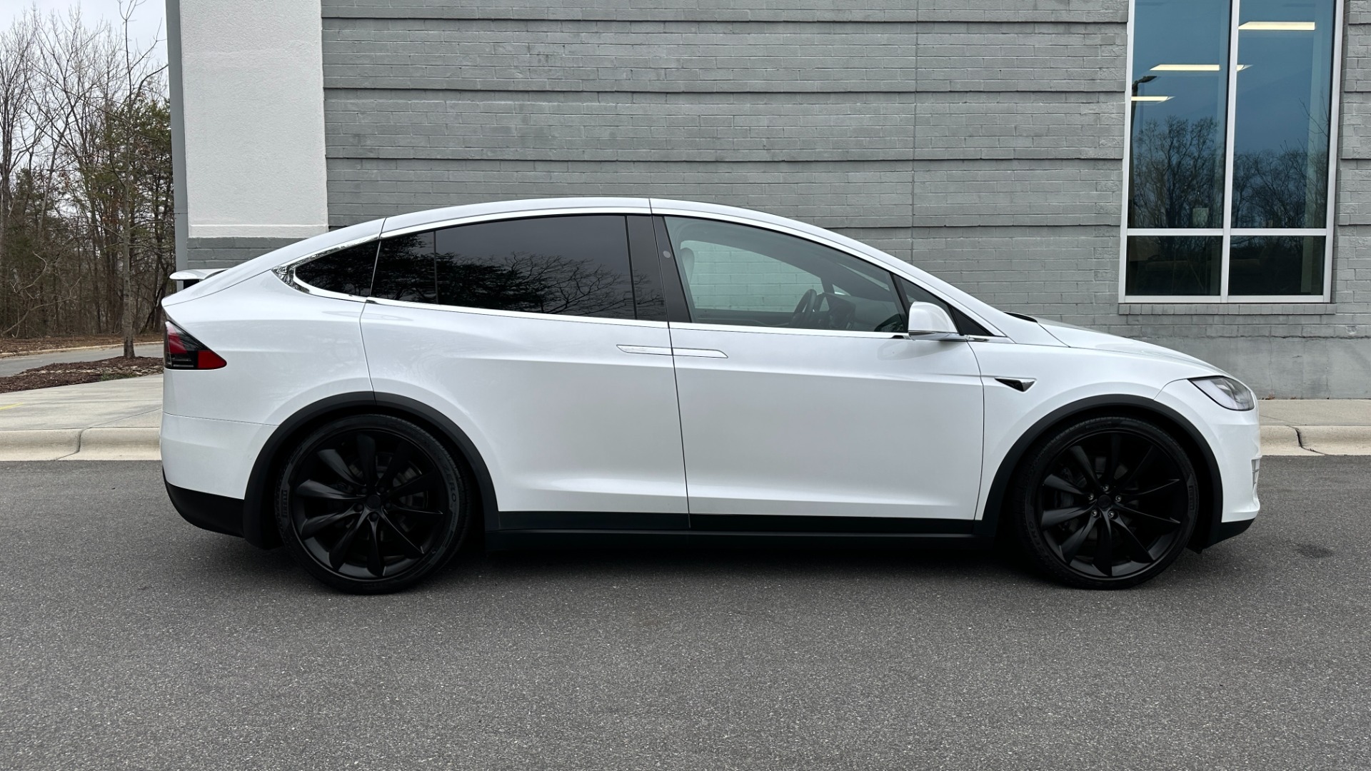 Used 2020 Tesla Model X LONG RANGE / AUTOPILOT / AWD / 3 ROW / PREMIUM CONNECTIVITY for sale Sold at Formula Imports in Charlotte NC 28227 6