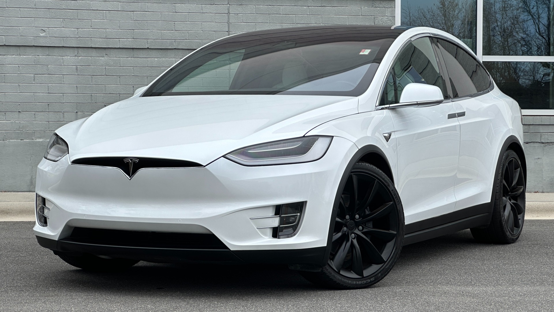 Used 2020 Tesla Model X LONG RANGE / AUTOPILOT / AWD / 3 ROW / PREMIUM CONNECTIVITY for sale Sold at Formula Imports in Charlotte NC 28227 1