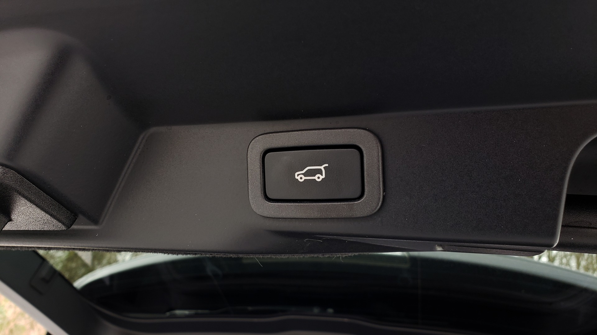 Used 2016 Land Rover RANGE ROVER SPORT SC V6 HSE / NAV / SUNROOF / REARVIEW / MERIDIAN for sale Sold at Formula Imports in Charlotte NC 28227 22