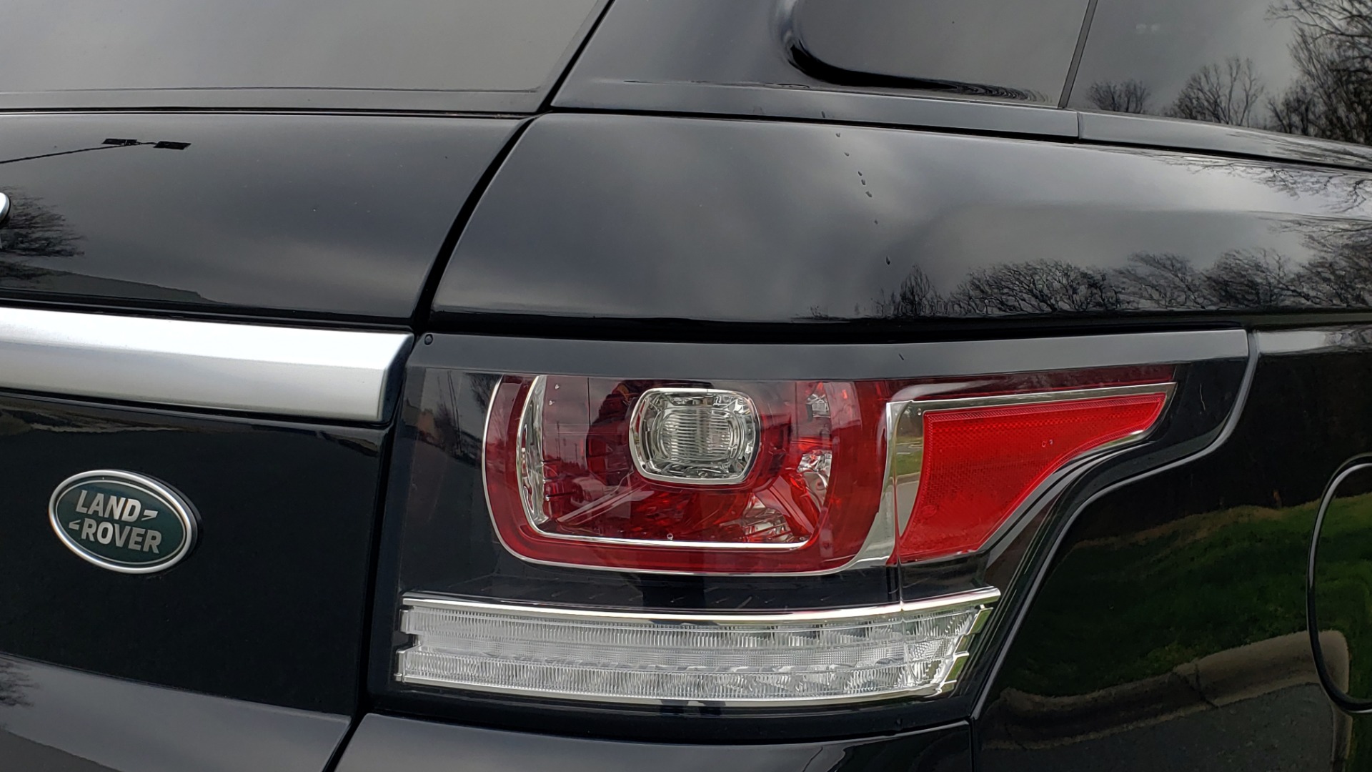 Used 2016 Land Rover RANGE ROVER SPORT SC V6 HSE / NAV / SUNROOF / REARVIEW / MERIDIAN for sale Sold at Formula Imports in Charlotte NC 28227 32