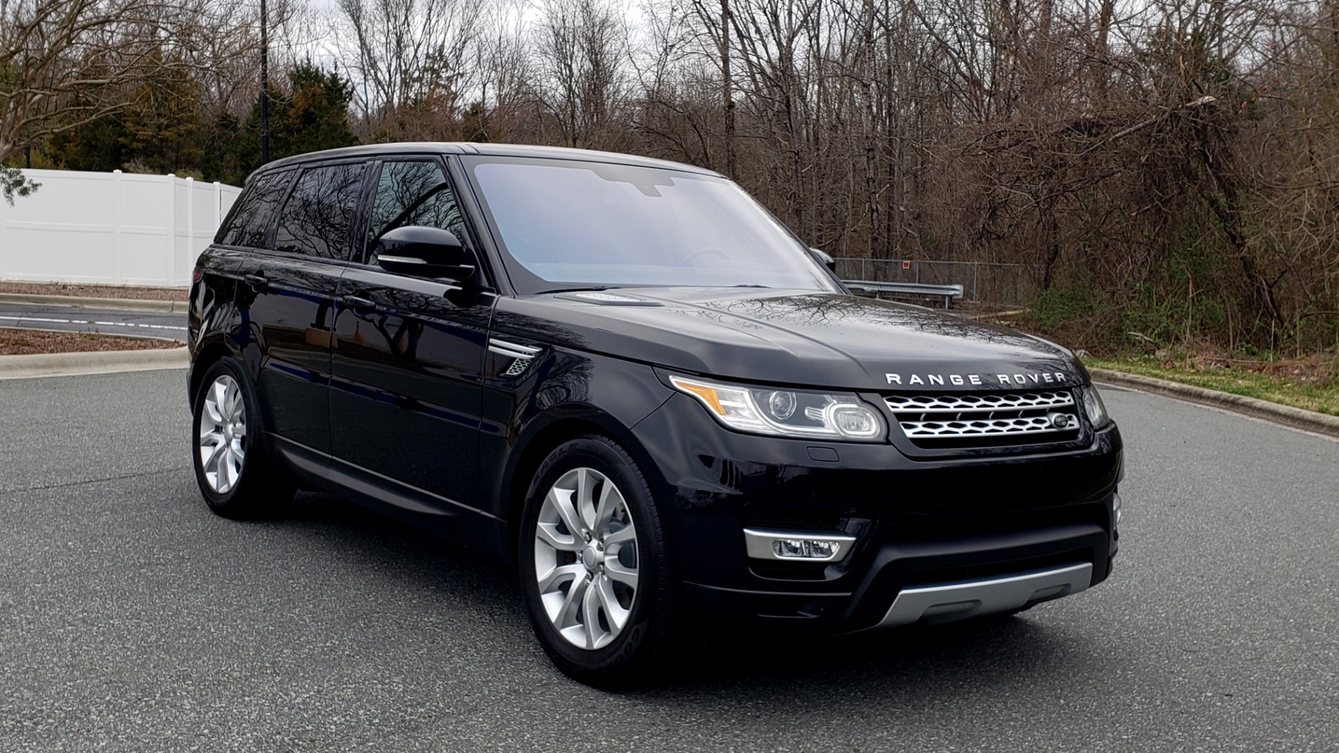 Used 2016 Land Rover RANGE ROVER SPORT SC V6 HSE / NAV / SUNROOF / REARVIEW / MERIDIAN for sale Sold at Formula Imports in Charlotte NC 28227 5