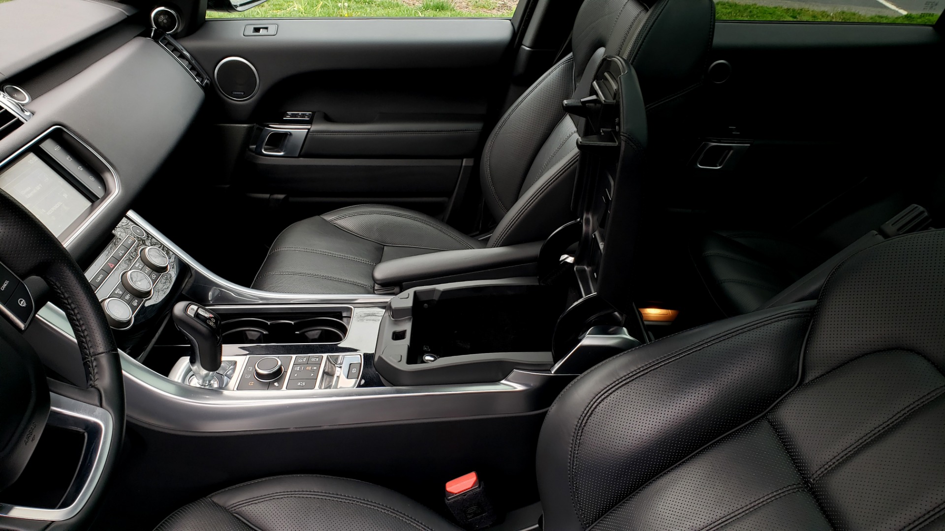 Used 2016 Land Rover RANGE ROVER SPORT SC V6 HSE / NAV / SUNROOF / REARVIEW / MERIDIAN for sale Sold at Formula Imports in Charlotte NC 28227 59