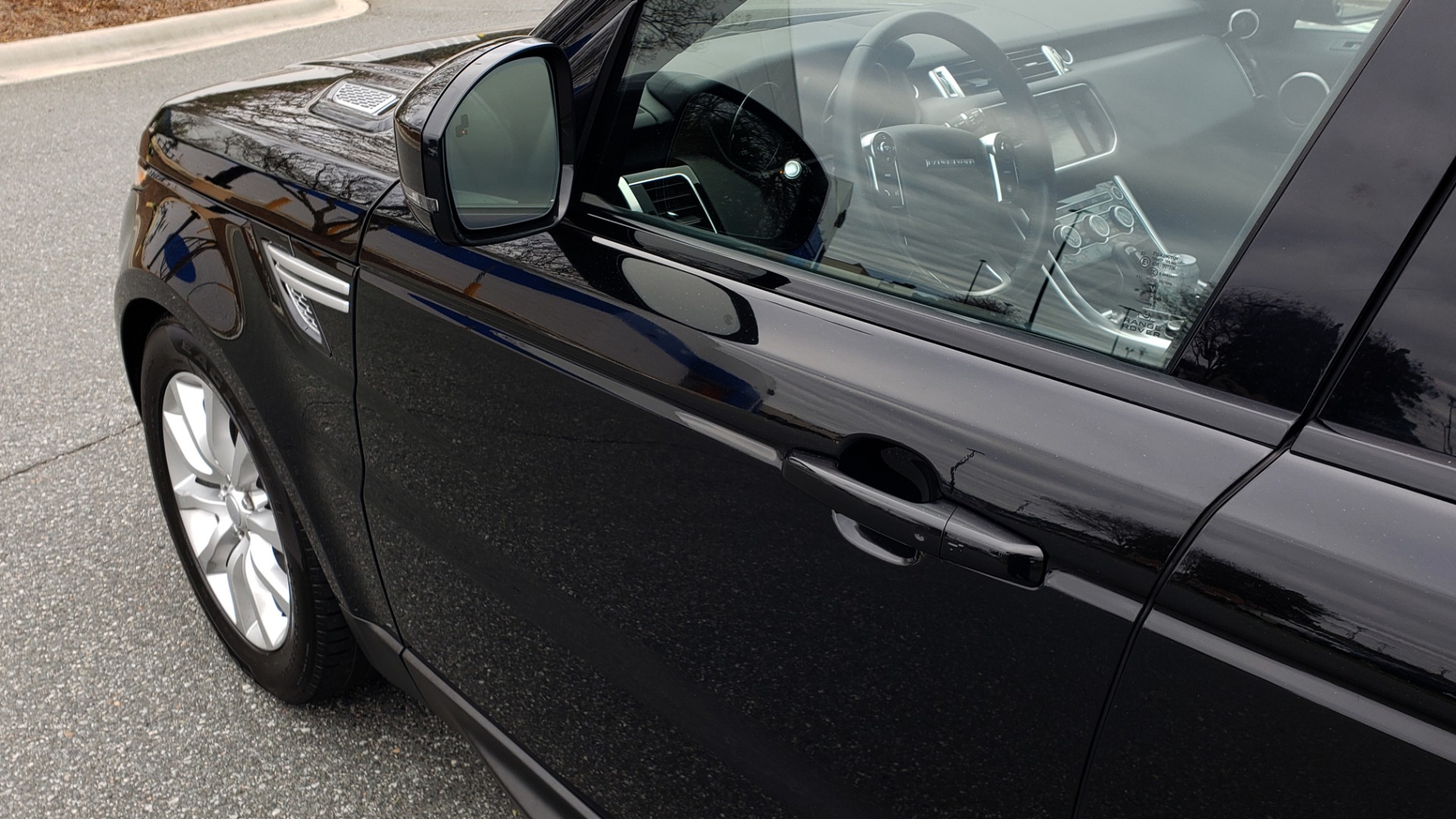 Used 2016 Land Rover RANGE ROVER SPORT SC V6 HSE / NAV / SUNROOF / REARVIEW / MERIDIAN for sale Sold at Formula Imports in Charlotte NC 28227 8