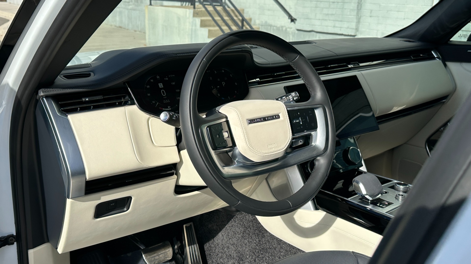 Used 2023 Land Rover Range Rover P530 SE / 20 WAY SEATING / WINDSOR LEATHER / TECH PKG / PREMIUM PKG / CLIMA for sale Sold at Formula Imports in Charlotte NC 28227 11