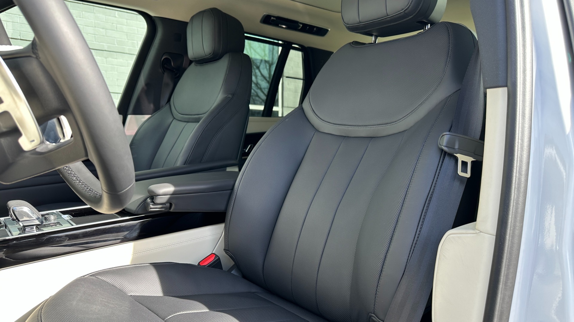 Used 2023 Land Rover Range Rover P530 SE / 20 WAY SEATING / WINDSOR LEATHER / TECH PKG / PREMIUM PKG / CLIMA for sale Sold at Formula Imports in Charlotte NC 28227 13