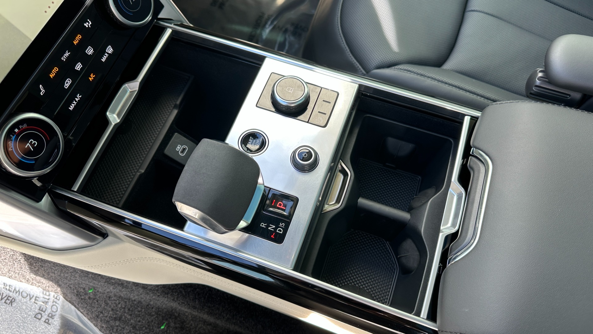 Used 2023 Land Rover Range Rover P530 SE / 20 WAY SEATING / WINDSOR LEATHER / TECH PKG / PREMIUM PKG / CLIMA for sale Sold at Formula Imports in Charlotte NC 28227 20