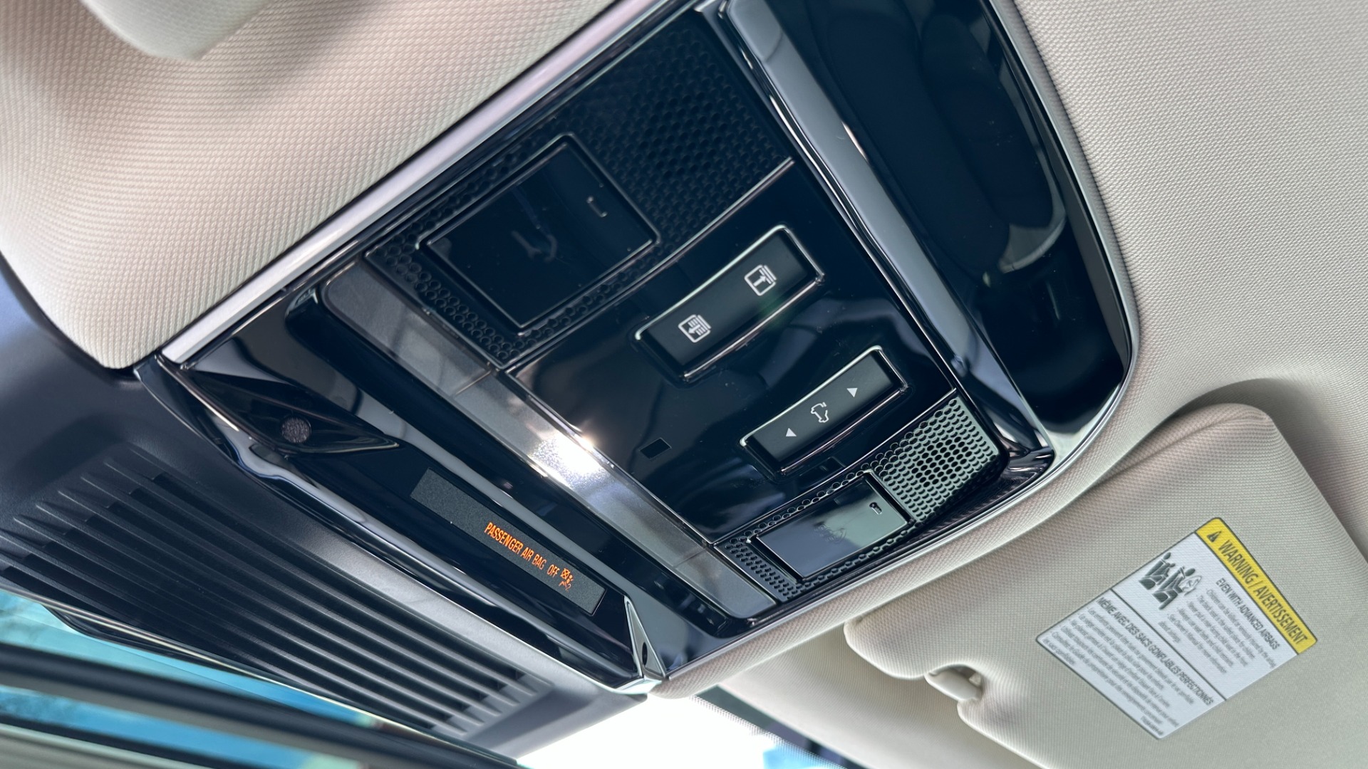 Used 2023 Land Rover Range Rover P530 SE / 20 WAY SEATING / WINDSOR LEATHER / TECH PKG / PREMIUM PKG / CLIMA for sale Sold at Formula Imports in Charlotte NC 28227 21