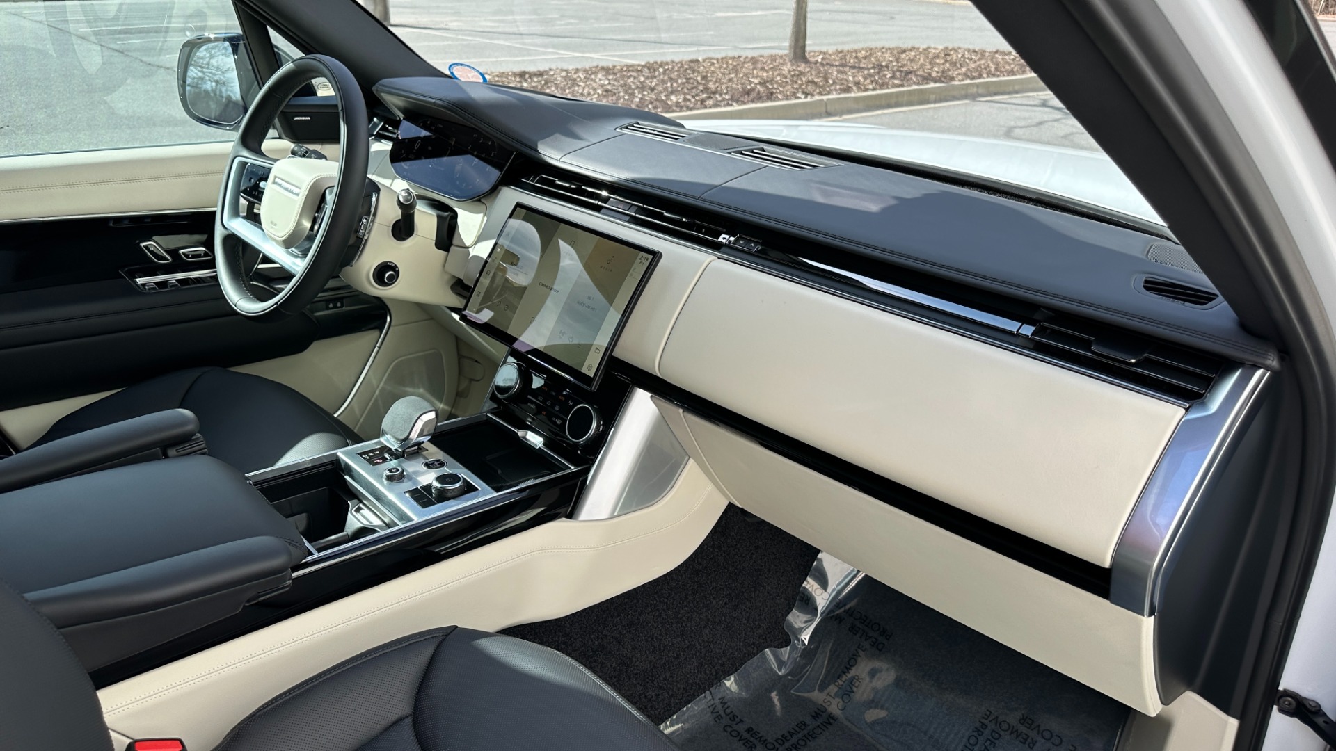 Used 2023 Land Rover Range Rover P530 SE / 20 WAY SEATING / WINDSOR LEATHER / TECH PKG / PREMIUM PKG / CLIMA for sale Sold at Formula Imports in Charlotte NC 28227 36