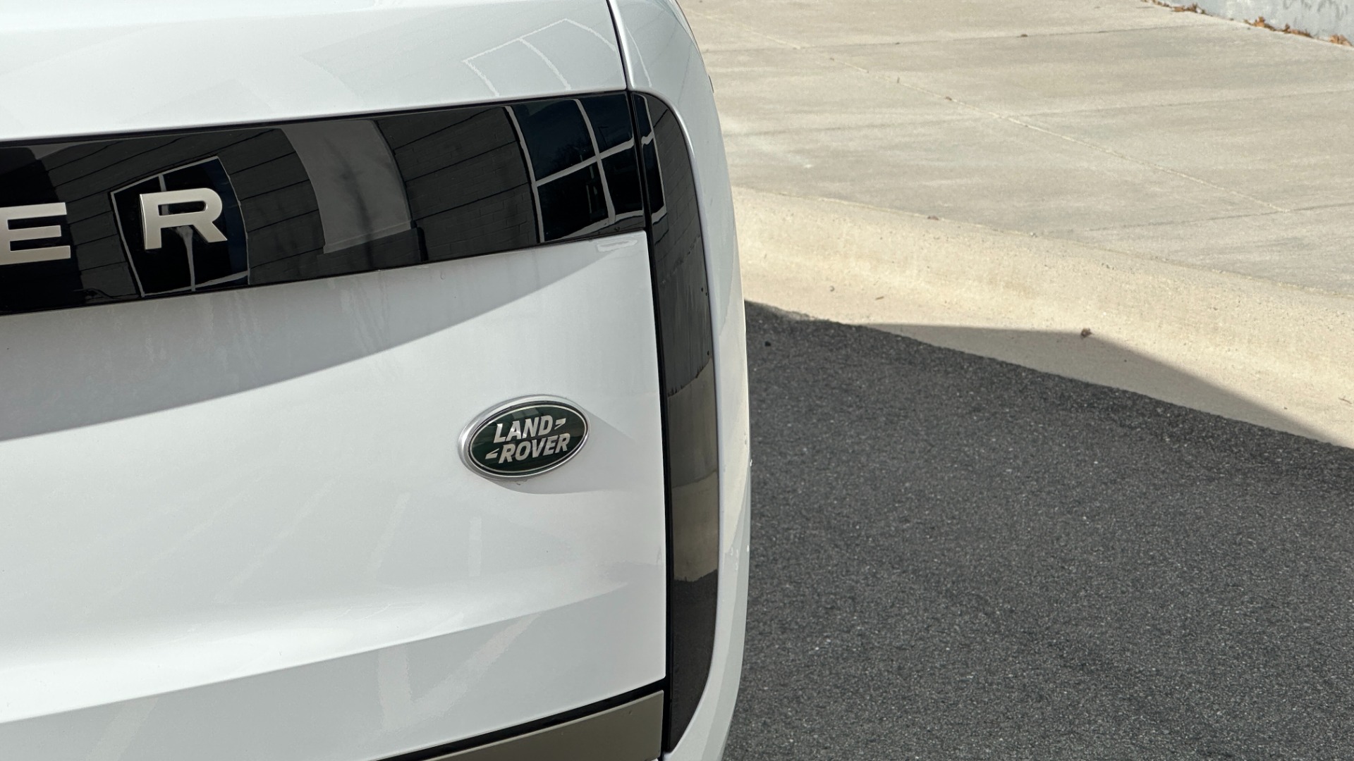 Used 2023 Land Rover Range Rover P530 SE / 20 WAY SEATING / WINDSOR LEATHER / TECH PKG / PREMIUM PKG / CLIMA for sale Sold at Formula Imports in Charlotte NC 28227 45