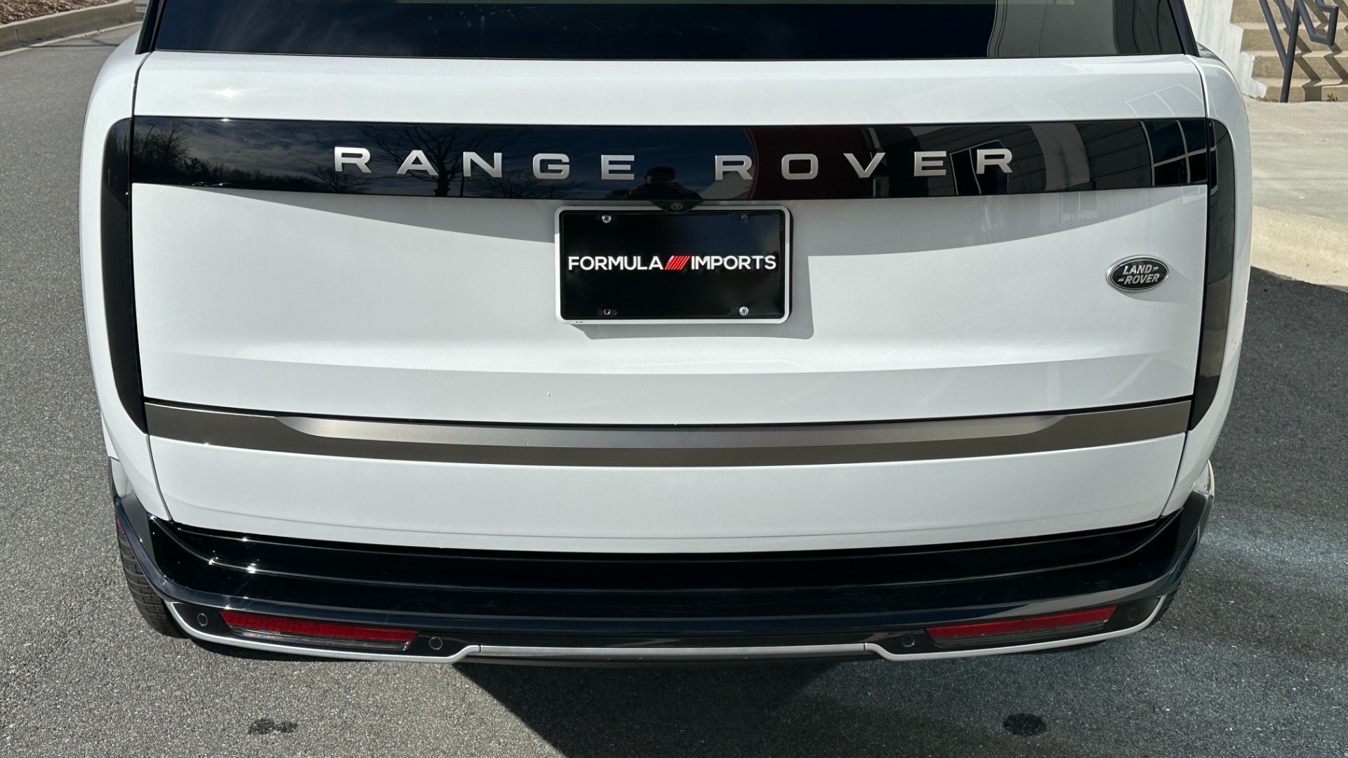 Used 2023 Land Rover Range Rover P530 SE / 20 WAY SEATING / WINDSOR LEATHER / TECH PKG / PREMIUM PKG / CLIMA for sale Sold at Formula Imports in Charlotte NC 28227 9