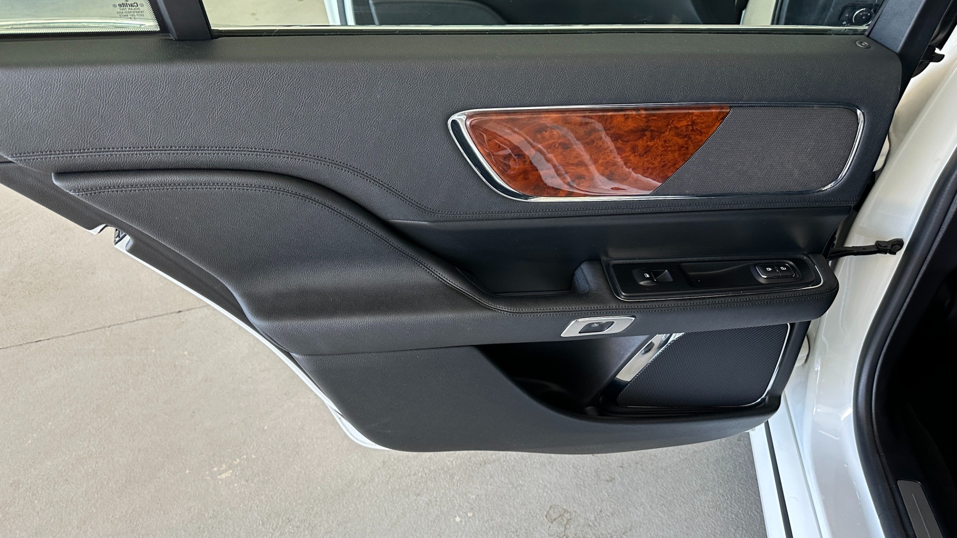 Used 2020 Lincoln Continental STANDARD / LEATHER / HEATED SEATS / BACKUP CAMERA / V6 ENGINE for sale $26,995 at Formula Imports in Charlotte NC 28227 26