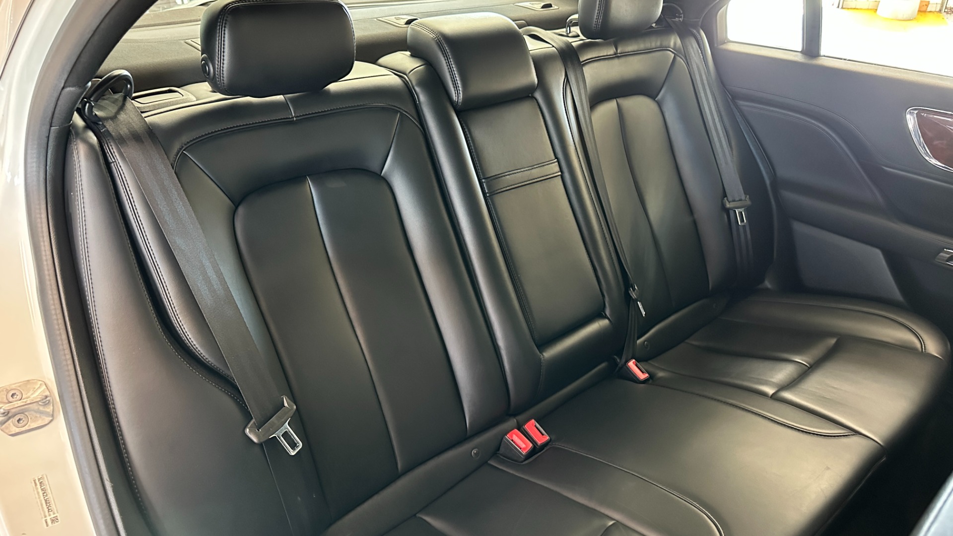 Used 2020 Lincoln Continental STANDARD / LEATHER / HEATED SEATS / BACKUP CAMERA / V6 ENGINE for sale $26,995 at Formula Imports in Charlotte NC 28227 31