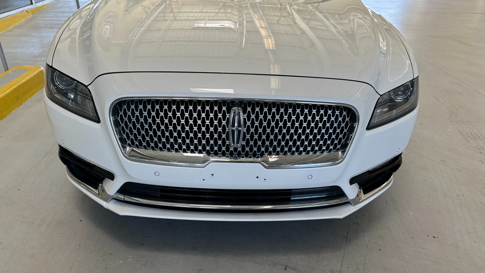 Used 2020 Lincoln Continental STANDARD / LEATHER / HEATED SEATS / BACKUP CAMERA / V6 ENGINE for sale $26,995 at Formula Imports in Charlotte NC 28227 9