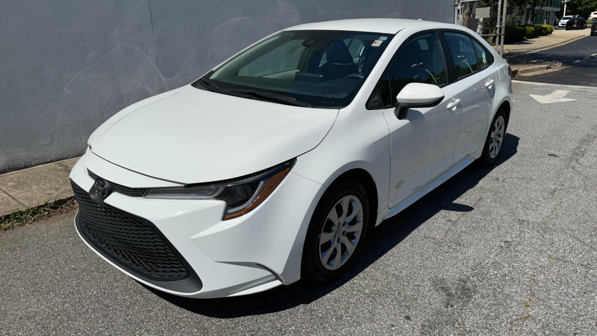 Used 2021 Toyota Corolla LE / CLOTH / STEEL WHEELS / ENTERTAINMENT DISPLAY / 4CYL for sale $21,595 at Formula Imports in Charlotte NC 28227 2