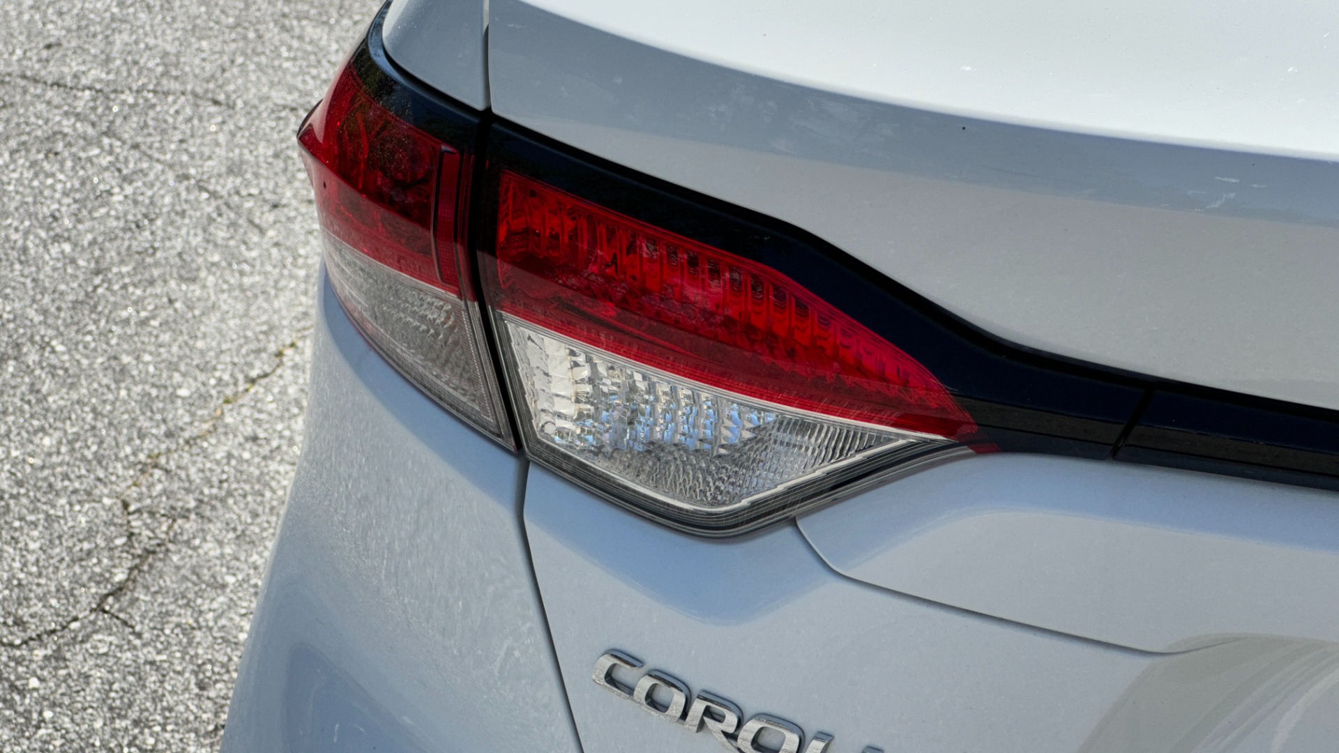 Used 2021 Toyota Corolla LE / CLOTH / STEEL WHEELS / ENTERTAINMENT DISPLAY / 4CYL for sale $21,595 at Formula Imports in Charlotte NC 28227 37