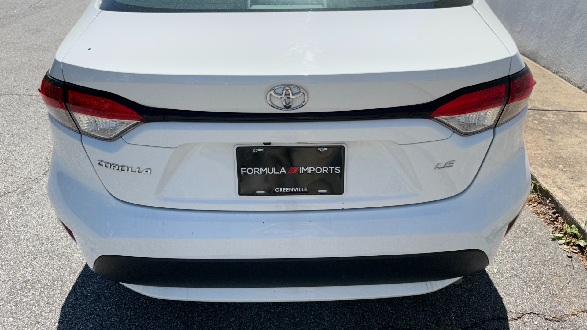 Used 2021 Toyota Corolla LE / CLOTH / STEEL WHEELS / ENTERTAINMENT DISPLAY / 4CYL for sale $21,595 at Formula Imports in Charlotte NC 28227 9