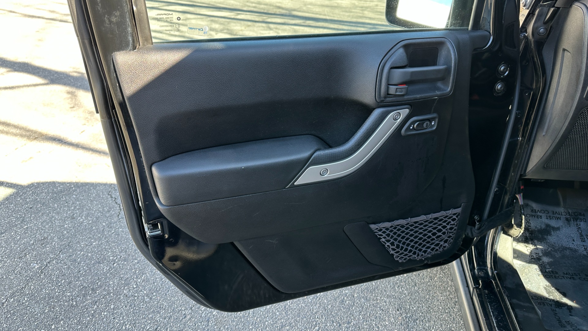 Used 2013 Jeep Wrangler Unlimited RUBICON / HARD TOP / SOFT TOP / CLOTH SEATS / OFFROAD TIRES / NAVIGATION for sale Sold at Formula Imports in Charlotte NC 28227 10