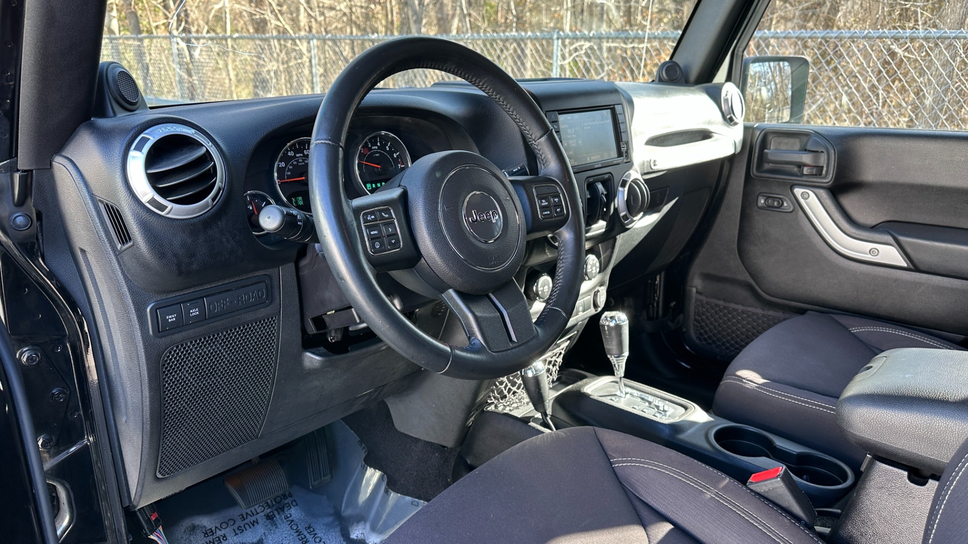 Used 2013 Jeep Wrangler Unlimited RUBICON / HARD TOP / SOFT TOP / CLOTH SEATS / OFFROAD TIRES / NAVIGATION for sale Sold at Formula Imports in Charlotte NC 28227 11