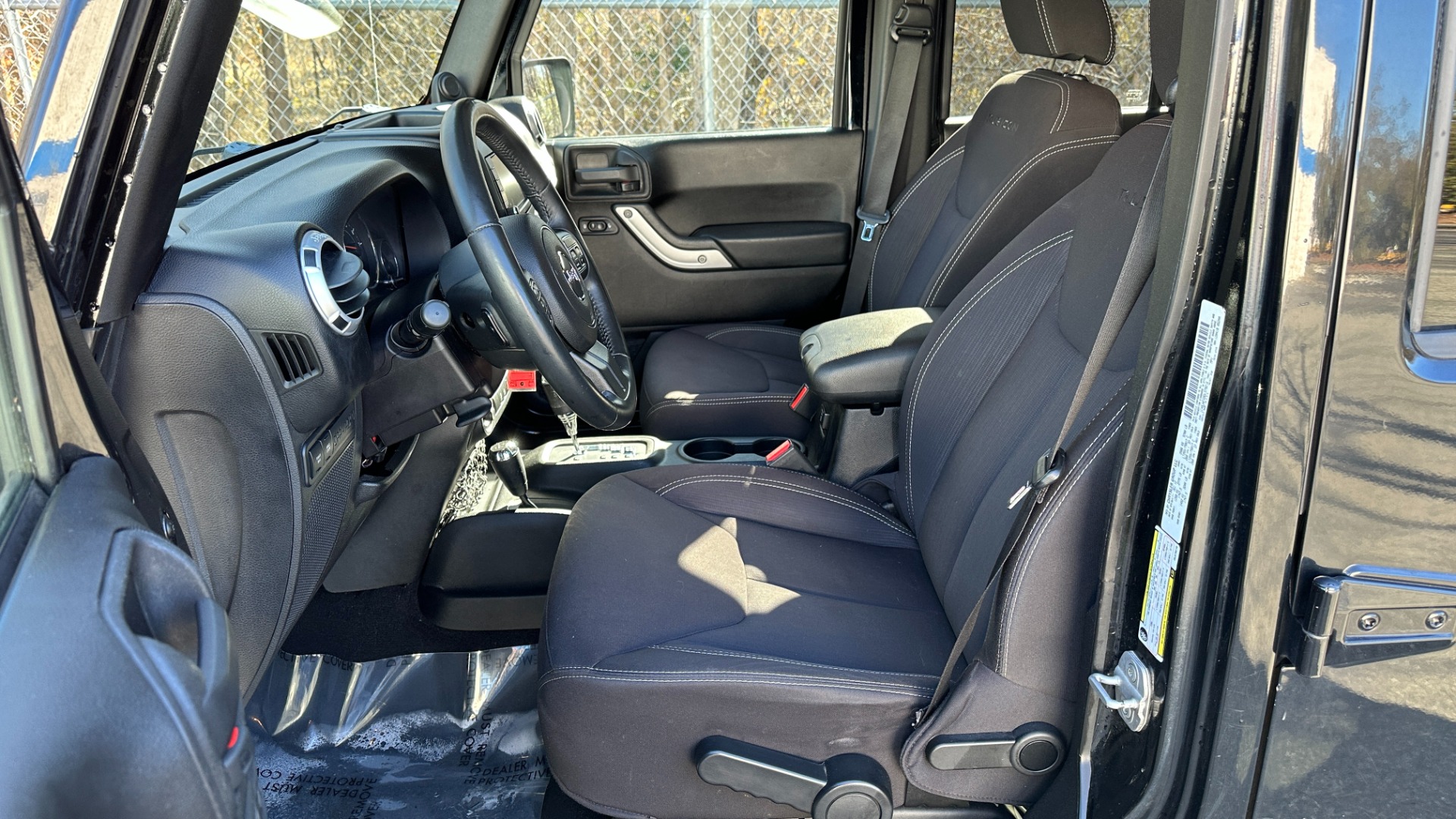Used 2013 Jeep Wrangler Unlimited RUBICON / HARD TOP / SOFT TOP / CLOTH SEATS / OFFROAD TIRES / NAVIGATION for sale Sold at Formula Imports in Charlotte NC 28227 12
