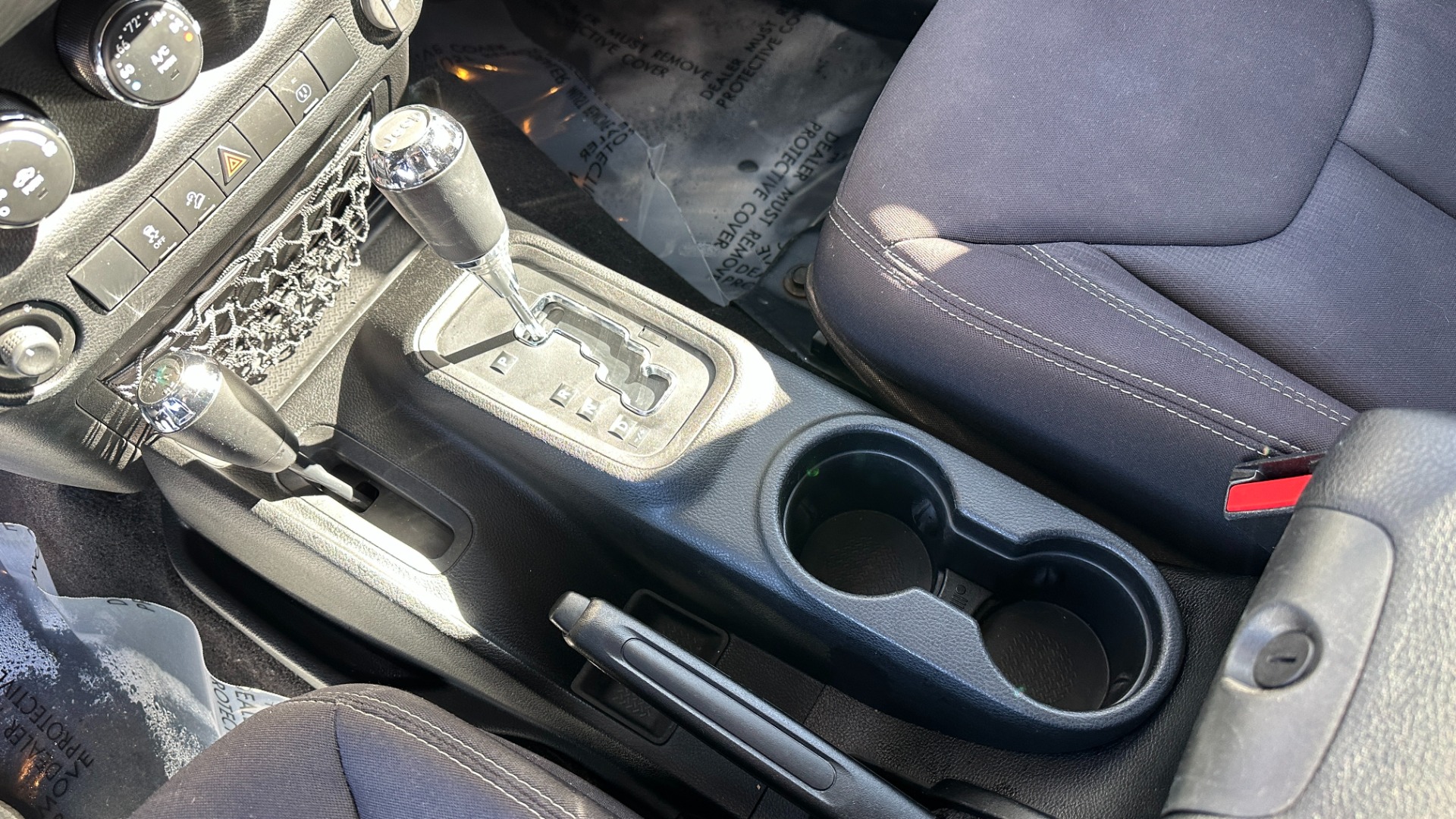 Used 2013 Jeep Wrangler Unlimited RUBICON / HARD TOP / SOFT TOP / CLOTH SEATS / OFFROAD TIRES / NAVIGATION for sale Sold at Formula Imports in Charlotte NC 28227 17