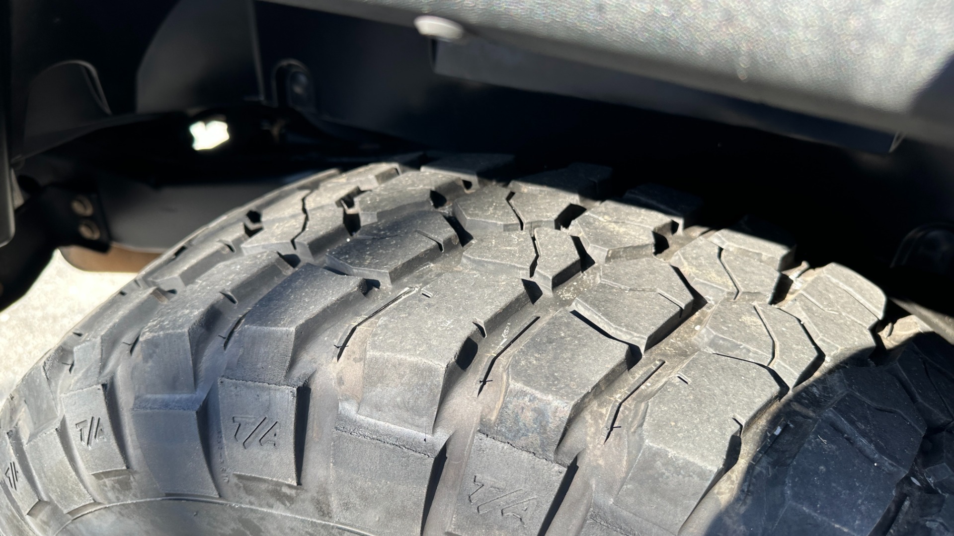 Used 2013 Jeep Wrangler Unlimited RUBICON / HARD TOP / SOFT TOP / CLOTH SEATS / OFFROAD TIRES / NAVIGATION for sale Sold at Formula Imports in Charlotte NC 28227 39