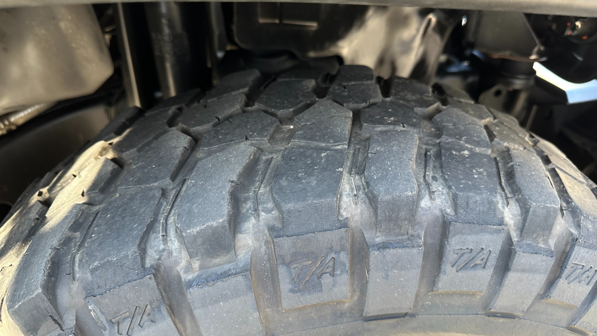 Used 2013 Jeep Wrangler Unlimited RUBICON / HARD TOP / SOFT TOP / CLOTH SEATS / OFFROAD TIRES / NAVIGATION for sale Sold at Formula Imports in Charlotte NC 28227 40