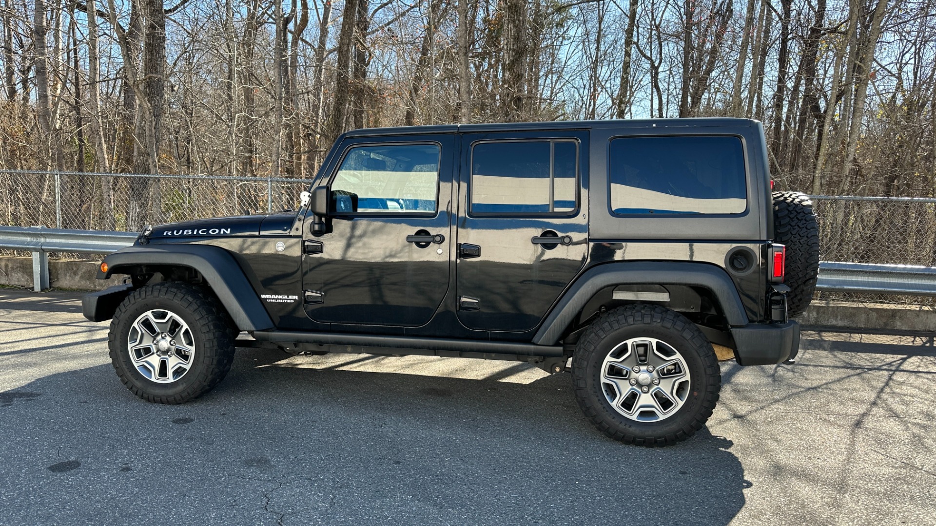 Used 2013 Jeep Wrangler Unlimited RUBICON / HARD TOP / SOFT TOP / CLOTH SEATS / OFFROAD TIRES / NAVIGATION for sale Sold at Formula Imports in Charlotte NC 28227 6