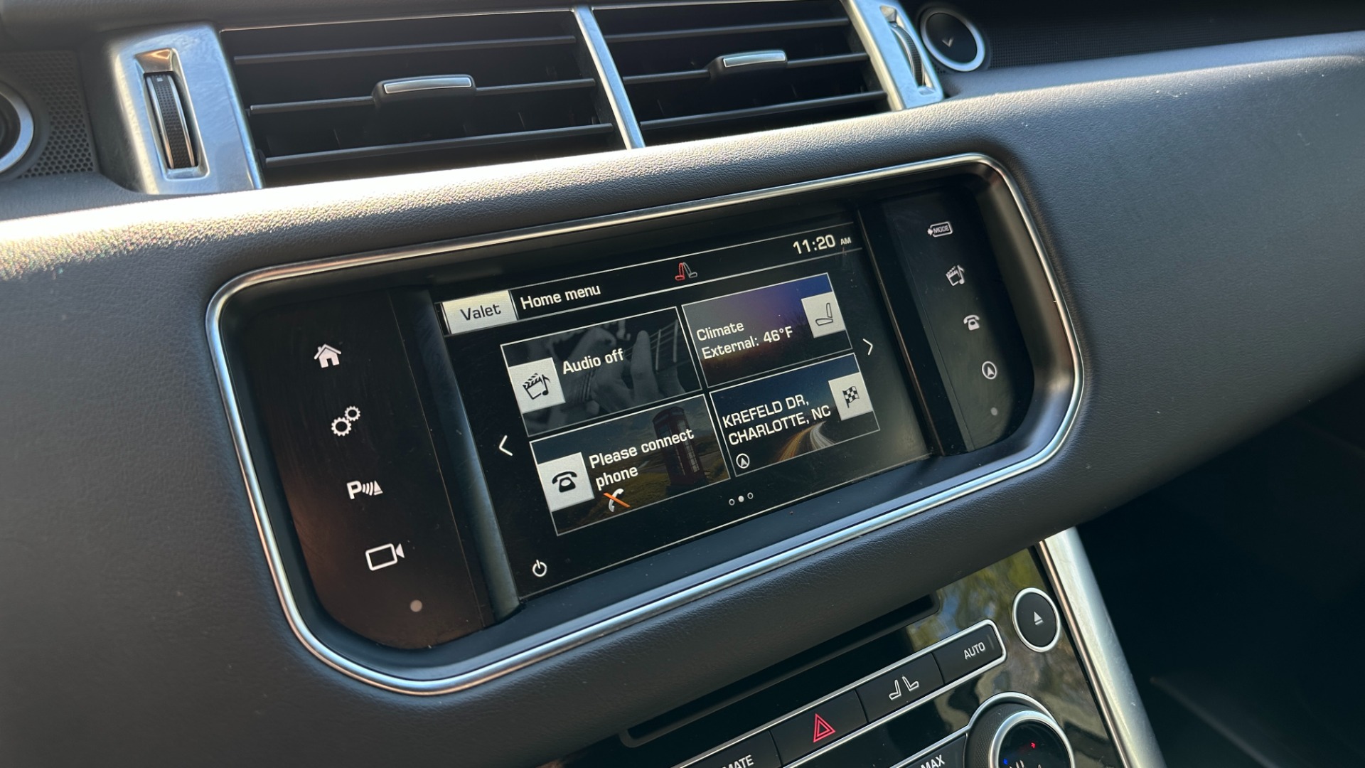 Used 2016 Land Rover Range Rover Sport V6 HSE / VISIBILITY PACKAGE / PANORAMIC ROOF / CLIMATE PACKAGE for sale Sold at Formula Imports in Charlotte NC 28227 16